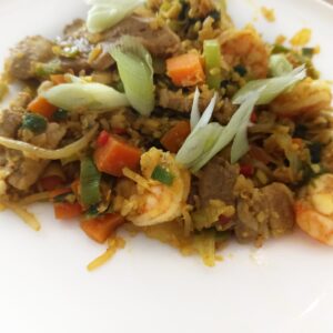 Koolhydraatarme nasi singapore