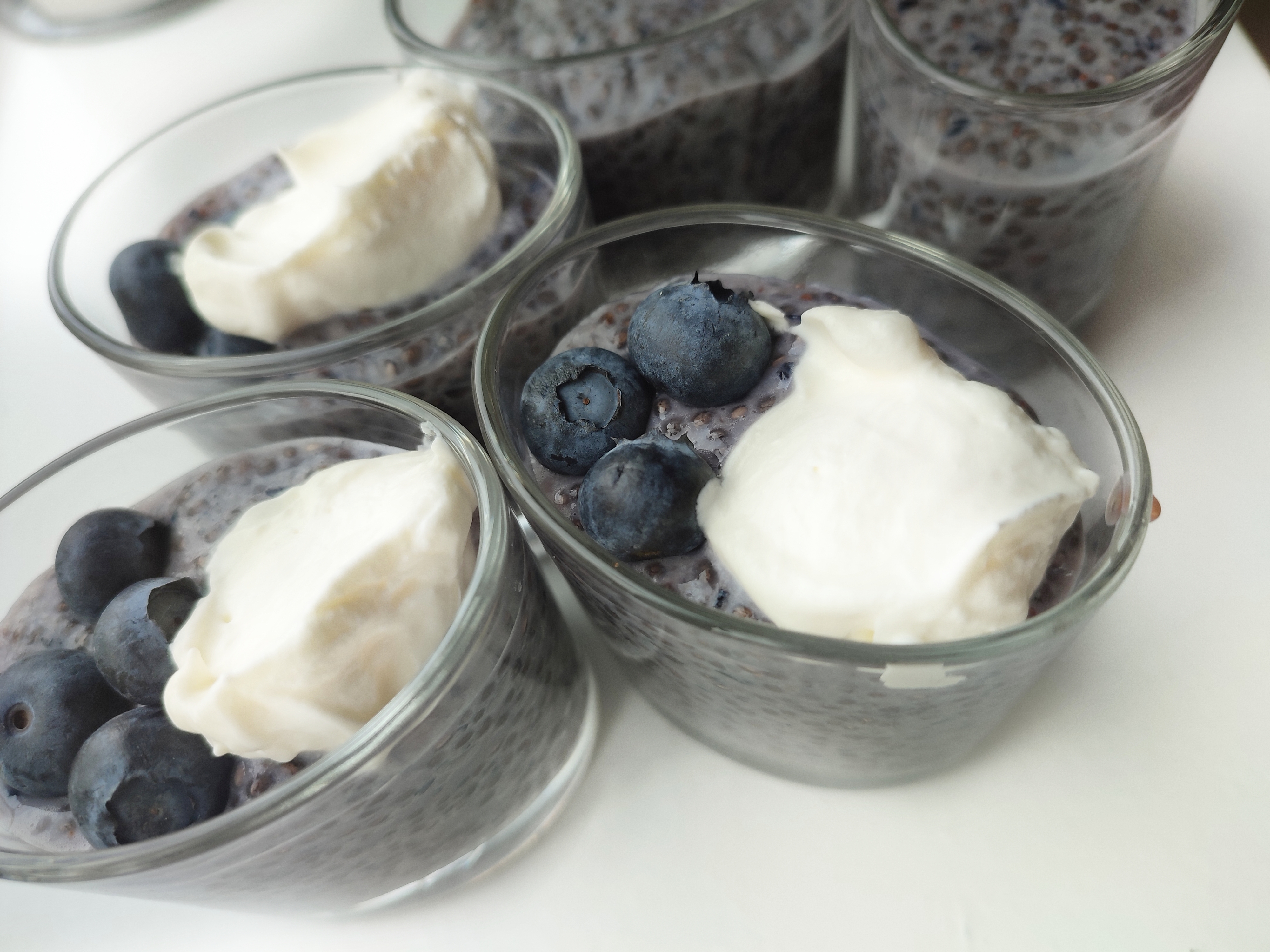 Blauwebessen chia pudding