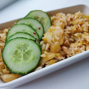 Spitskool met rendang kip